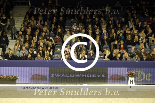 Amsterdam 21 januari 2012
Prinses Maxima prins Willem Alexander en Amalia Alexia en Ariane op bezoek bij jumping Amsterdam. Zwaluwhoeve reclame
Peter Smulders bv