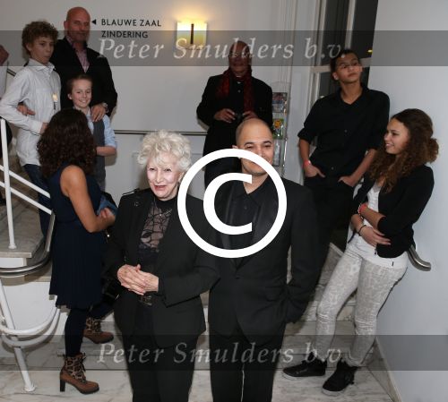 Utrecht, 22 Januari 2013 Premiere Paul Groot en Sanne Walles de Vries voor een hommage aan Adele Bloemendaal
Adele Bloemendaal met haar familie
Foto Peter Smulders BV