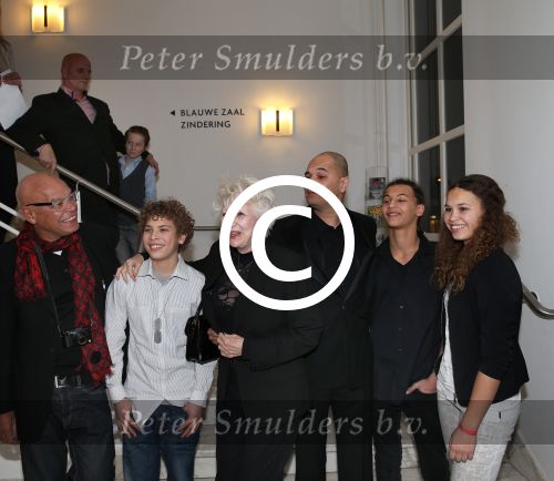 Utrecht, 22 Januari 2013 Premiere Paul Groot en Sanne Walles de Vries voor een hommage aan Adele Bloemendaal
Adele Bloemendaal met haar familie
Foto Peter Smulders BV