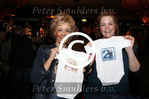 Volendam 14 februari 2013
Presentatie cd Jan Keizer en Annie Schilder bij old dutch. Annie met dochter Anja en kleinkind
Peter Smulders bv
