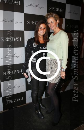 Amsterdam 26 januari 2013
Modeshow supertrash in manege bij het vondelpark. Anouk Smulders met stylist Manon
Peter Smulders bv