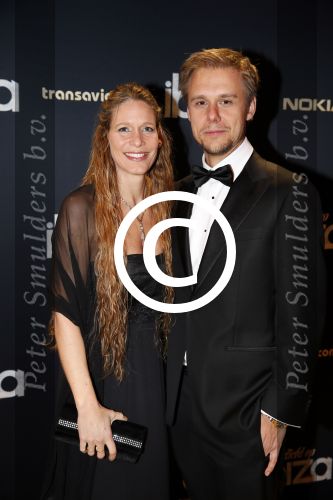 Amsterdam 28 januari 2013
Premiere verliefd op ibiza in Tuschinski. Armin v Buuren met zijn zwangere vrouw
Peter Smulders bv