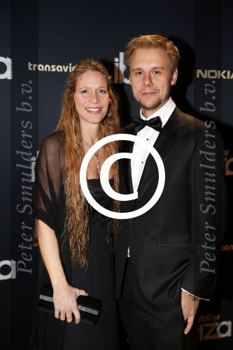 Amsterdam 28 januari 2013
Premiere verliefd op ibiza in Tuschinski. Armin v Buuren met zijn zwangere vrouw
Peter Smulders bv