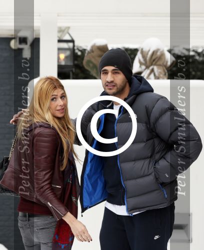 Amsterdam 22 januari 2013
Estelle Cruijff en twee vrienden hebben Badr Hari opgehaald nadat hij vrijgelaten is uit de gevangenis. Bij hun huis stond veel pers te wachten.
Peter Smulders bv