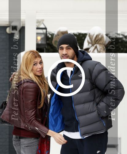 Amsterdam 22 januari 2013
Estelle Cruijff en twee vrienden hebben Badr Hari opgehaald nadat hij vrijgelaten is uit de gevangenis. Bij hun huis stond veel pers te wachten.
Peter Smulders bv