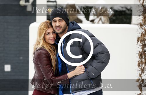 Amsterdam 22 januari 2013
Estelle Cruijff en twee vrienden hebben Badr Hari opgehaald nadat hij vrijgelaten is uit de gevangenis. Bij hun huis stond veel pers te wachten.
Peter Smulders bv