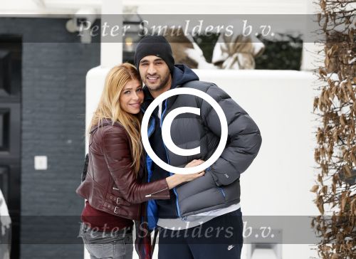 Amsterdam 22 januari 2013
Estelle Cruijff en twee vrienden hebben Badr Hari opgehaald nadat hij vrijgelaten is uit de gevangenis. Bij hun huis stond veel pers te wachten.
Peter Smulders bv