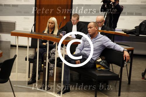 Den Haag 28 januari 2013
Rechtszaak Barbie (Samantha de Jong) en Michael v d Plas ivm vechtpartijen.
Peter Smulders bv