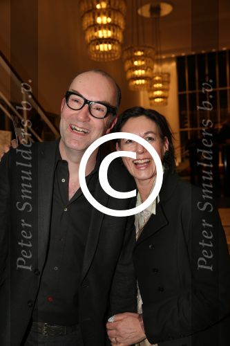 Utrecht, 22 Januari 2013 Premiere Paul Groot en Sanne Walles de Vries voor een hommage aan Adele Bloemendaal
Bart Chabot met echtgenote
Foto Peter Smulders BV