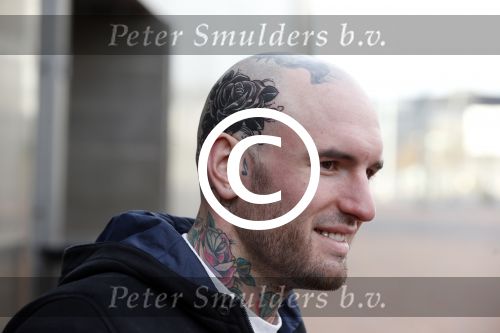 Amsterdam 3 februari 2013
Premiere Ted en de Schat in pathe Arena. Ben Saunders met zijn nieuwe tatoo die over SORAYA (ex vriendin) is gezet en met zijn dochter
Peter Smulders bv