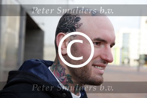 Amsterdam 3 februari 2013
Premiere Ted en de Schat in pathe Arena. Ben Saunders met zijn nieuwe tatoo die over SORAYA (ex vriendin) is gezet en met zijn dochter
Peter Smulders bv