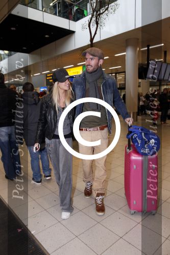 Schiphol 20 januari 2013
Ben Saunders haalt zijn vriendin Keet Yvonne Coldeweijer op op schiphol nadat zij naar Mauritius is geweest.
Peter Smulders bv