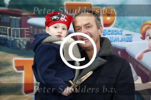 Amsterdam 3 februari 2013
Premiere Ted en de Schat in pathe Arena. Bert Kuizenga met kleinzoon
Peter Smulders bv