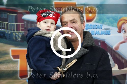 Amsterdam 3 februari 2013
Premiere Ted en de Schat in pathe Arena. Bert Kuizenga met kleinzoon
Peter Smulders bv