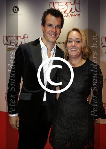 Amsterdam 11 februari 2013
Premiere Ushi must marry met Wendy v Dijk in Tuschinski. carlo v Lienden met vrouw
Peter Smulders bv