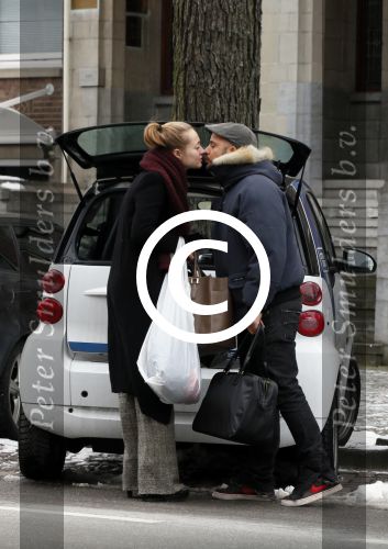 Amsterdam 11 februari 2013
Carolien Spoor en John Karthaus bij een car2go auto.
Peter Smulders bv