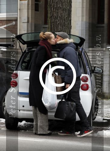 Amsterdam 11 februari 2013
Carolien Spoor en John Karthaus bij een car2go auto.
Peter Smulders bv