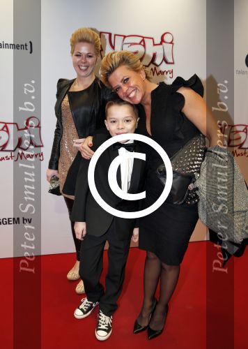 Amsterdam 11 februari 2013
Premiere Ushi must marry met Wendy v Dijk in Tuschinski. Claudia 
Peter Smulders bv