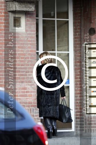 Amsterdam 22 januari 2013
Connie Breukhoven loopt naar het huis van Frans v Maarschalkerwaart.
Peter Smulders bv
