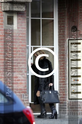 Amsterdam 22 januari 2013
Connie Breukhoven loopt naar het huis van Frans v Maarschalkerwaart.
Peter Smulders bv