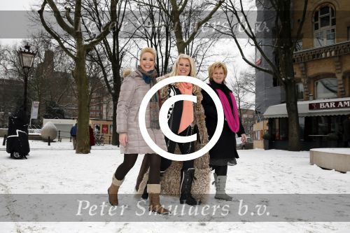 Amsterdam 26 januari 2013
Debbie Jenner Gemma v Eck en Marga Scheide tijdens intervieuw voor Stry in hotel Americain.
Peter Smulders bv
