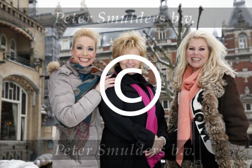 Amsterdam 26 januari 2013
Debbie Jenner Gemma v Eck en Marga Scheide tijdens intervieuw voor Stry in hotel Americain.
Peter Smulders bv