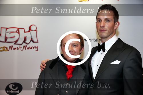 Amsterdam 11 februari 2013
Premiere Ushi must marry met Wendy v Dijk in Tuschinski. Derek Ogilvie met vriend
Peter Smulders bv