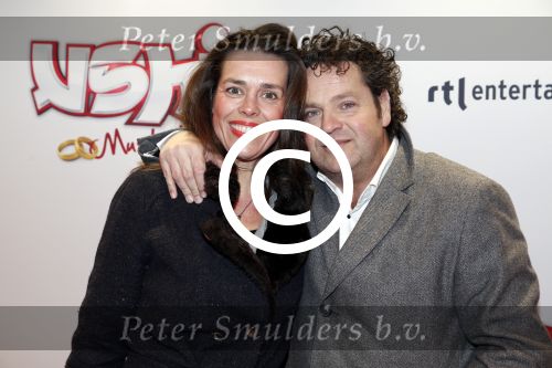 Amsterdam 11 februari 2013
Premiere Ushi must marry met Wendy v Dijk in Tuschinski. Dirk Zeelenberg met vrouw
Peter Smulders bv