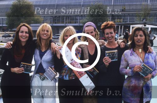 Amsterdam, 29 September 1998
Bijeenkomst Dolly Dots
v.l.n.r.: bovenste rij van links naar rechts Angela Groothuizen, Anita Heilker, Angela Kramer,  Patty Zomer, Ria Brieffies, Esther Oosterbeek
Foto Peter Smulders BV
