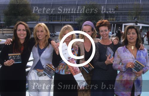 Amsterdam, 29 September 1998
Bijeenkomst Dolly Dots
v.l.n.r.: bovenste rij van links naar rechts Angela Groothuizen, Anita Heilker, Angela Kramer,  Patty Zomer, Ria Brieffies, Esther Oosterbeek
Foto Peter Smulders BV
