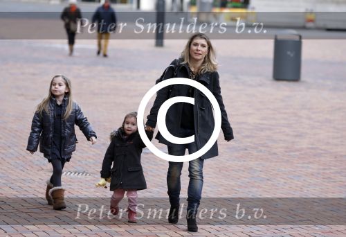 Amsterdam 3 februari 2013
Premiere Ted en de Schat in pathe Arena. Elle v Rijn met dochters
Peter Smulders bv