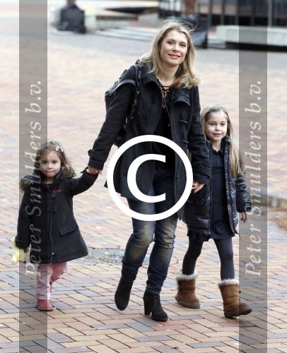 Amsterdam 3 februari 2013
Premiere Ted en de Schat in pathe Arena. Elle v Rijn met dochters
Peter Smulders bv