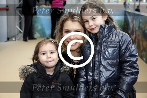 Amsterdam 3 februari 2013
Premiere Ted en de Schat in pathe Arena. Elle v Rijn met dochters
Peter Smulders bv