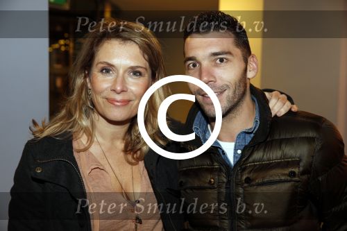 Haarlem 31 januari 2013
Premiere terug naar de kust in de schouwburg van Haarlem. Elle v Rijn met (een) vriend?
Peter Smulders bv