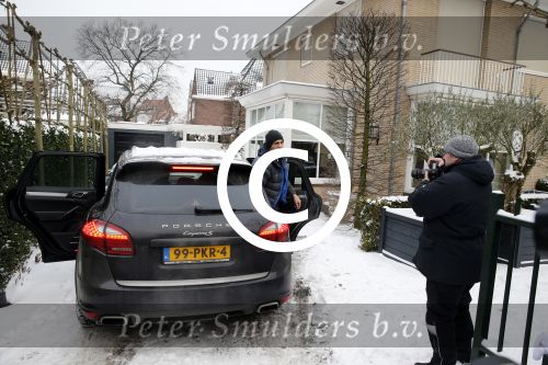 Amsterdam 22 januari 2013
Estelle Cruijff en twee vrienden hebben Badr Hari opgehaald nadat hij vrijgelaten is uit de gevangenis. Bij hun huis stond veel pers te wachten.
Peter Smulders bv