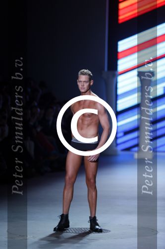 Amsterdam 25 januari 2013
Modeshow muchachomalo tijdens amsterdam fashion week met oa Ferry Doedens.
Peter Smulders bv