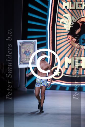 Amsterdam 25 januari 2013
Modeshow muchachomalo tijdens amsterdam fashion week met oa Ferry Doedens.
Peter Smulders bv