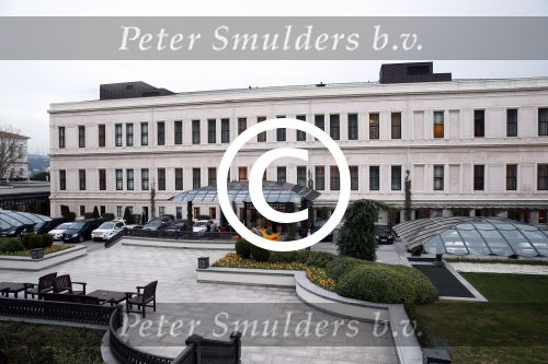 Istanbul 24 januari 2013
Op bezoek bij Wesley Sneijder en zijn vrouw Yolanthe Sneijder Cabau.
Ze slapen in het four seasons hotel . Wesley gaat spelen voor Galatasaray en wordt als een held binnengehaald.
Peter Smulders bv