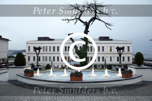 Istanbul 24 januari 2013
Op bezoek bij Wesley Sneijder en zijn vrouw Yolanthe Sneijder Cabau.
Ze slapen in het four seasons hotel . Wesley gaat spelen voor Galatasaray en wordt als een held binnengehaald.
Peter Smulders bv