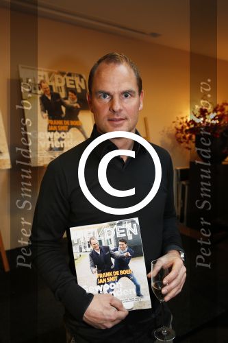 Volendam Katwoude 8 februari 2013
Presentatie nieuwe helden van Barbara en Frits Barend met in het blad Frank de Boer en Jan Smit bij hotel v d Valk.
Peter Smulders bv