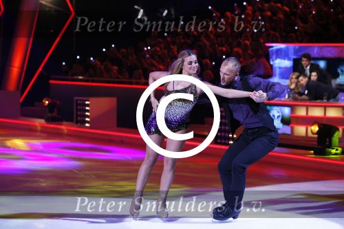 Hilversum 19 januari 2013
Opnames sterren dansen op het ijs in studio 24 gepresenteerd door Gerard Joling. GABY BLAASER EN SHAATSPARTNER BENOIT RICHAUD
Peter Smulders bv
