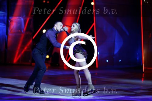 Hilversum 19 januari 2013
Opnames sterren dansen op het ijs in studio 24 gepresenteerd door Gerard Joling. GABY BLAASER EN SHAATSPARTNER BENOIT RICHAUD
Peter Smulders bv
