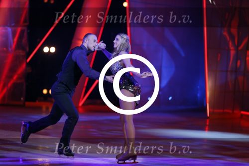 Hilversum 19 januari 2013
Opnames sterren dansen op het ijs in studio 24 gepresenteerd door Gerard Joling. GABY BLAASER EN SHAATSPARTNER BENOIT RICHAUD
Peter Smulders bv