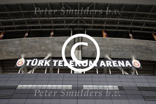 Istanbul 24 januari 2013
Op bezoek bij Wesley Sneijder en zijn vrouw Yolanthe Sneijder Cabau.
Ze slapen in het four seasons hotel . Wesley gaat spelen voor Galatasaray en wordt als een held binnengehaald. stadion
Peter Smulders bv