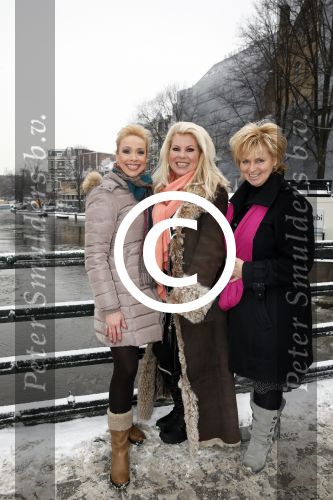 Amsterdam 26 januari 2013
Debbie Jenner Gemma v Eck en Marga Scheide tijdens intervieuw voor Stry in hotel Americain.
Peter Smulders bv