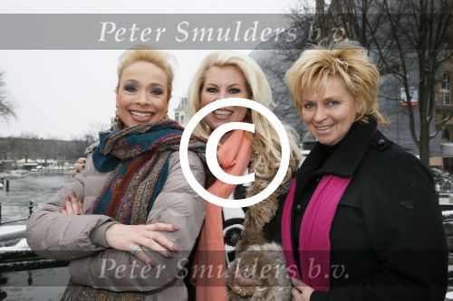 Amsterdam 26 januari 2013
Debbie Jenner Gemma v Eck en Marga Scheide tijdens intervieuw voor Stry in hotel Americain.
Peter Smulders bv