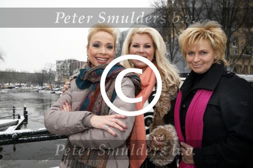 Amsterdam 26 januari 2013
Debbie Jenner Gemma v Eck en Marga Scheide tijdens intervieuw voor Stry in hotel Americain.
Peter Smulders bv
