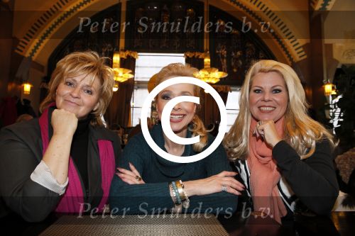 Amsterdam 26 januari 2013
Debbie Jenner Gemma v Eck en Marga Scheide tijdens intervieuw voor Stry in hotel Americain.
Peter Smulders bv