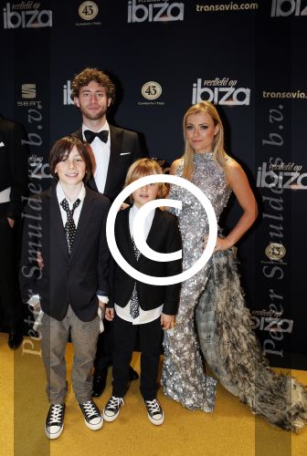 Amsterdam 28 januari 2013
Premiere verliefd op ibiza in Tuschinski. Gigi Ravelli met David Lucieer Kai Kurver Dumas en Yannick Juin
Peter Smulders bv