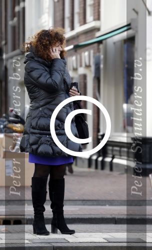 Amsterdam 28 januari 2013
Henriette Tol staat op de tram te wachten.
Peter Smulders bv